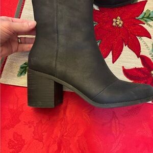 TOMS Women's Charcoal Heeled Boots